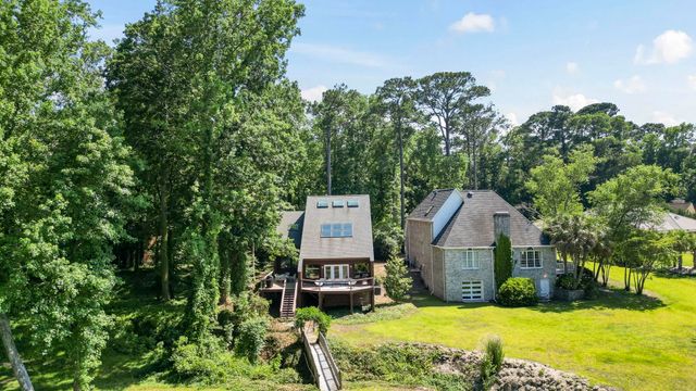 942 Old Bridge Rd., Myrtle Beach, SC 29572
