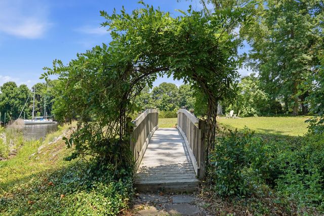 942 Old Bridge Rd., Myrtle Beach, SC 29572