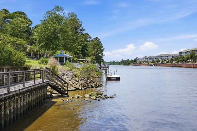 942 Old Bridge Rd., Myrtle Beach, SC 29572