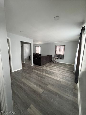 703 Palmer Avenue, Youngstown, OH 44502