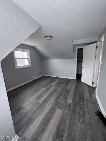 703 Palmer Avenue, Youngstown, OH 44502