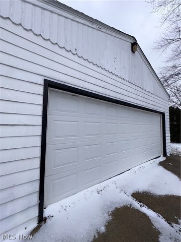 703 Palmer Avenue, Youngstown, OH 44502