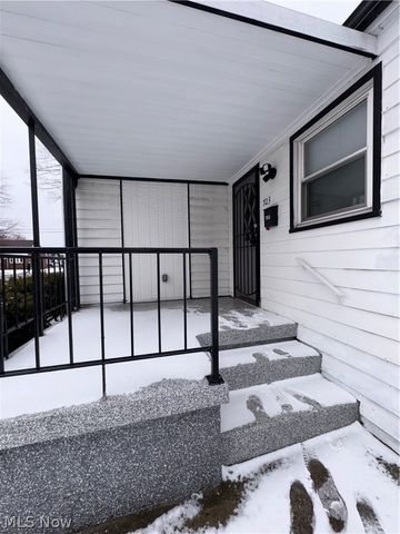 703 Palmer Avenue, Youngstown, OH 44502