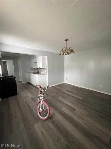 703 Palmer Avenue, Youngstown, OH 44502