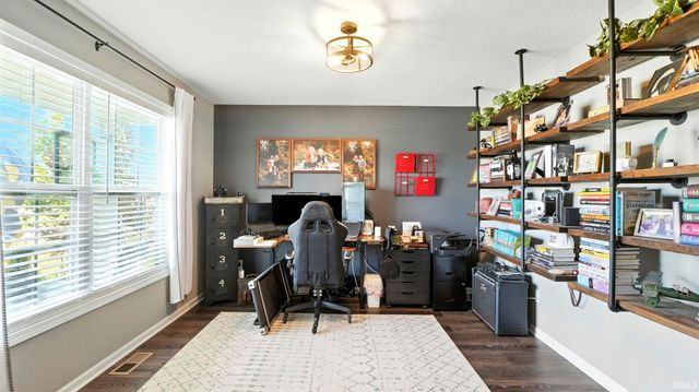 1042 Sicilian Passage, Fort Wayne, IN 46818