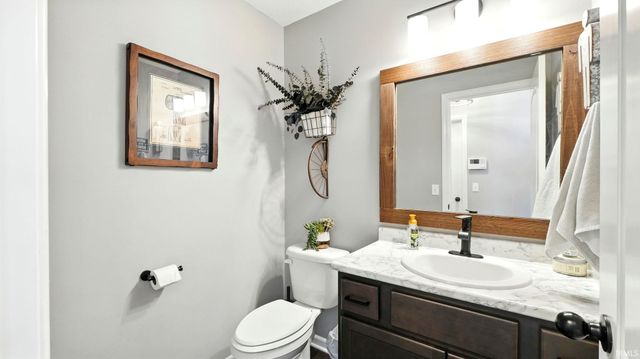 1042 Sicilian Passage, Fort Wayne, IN 46818