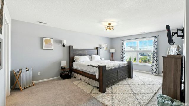 1042 Sicilian Passage, Fort Wayne, IN 46818