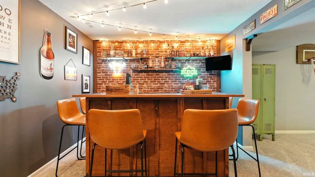 1042 Sicilian Passage, Fort Wayne, IN 46818