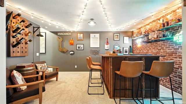 1042 Sicilian Passage, Fort Wayne, IN 46818