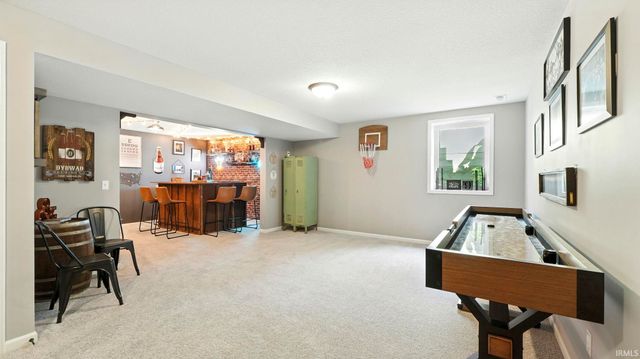 1042 Sicilian Passage, Fort Wayne, IN 46818