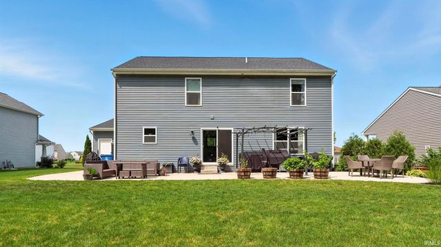 1042 Sicilian Passage, Fort Wayne, IN 46818