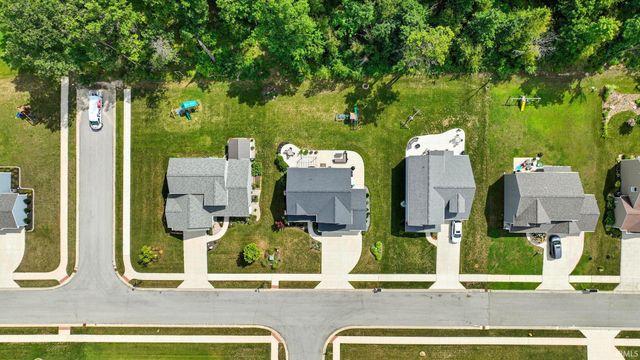 1042 Sicilian Passage, Fort Wayne, IN 46818