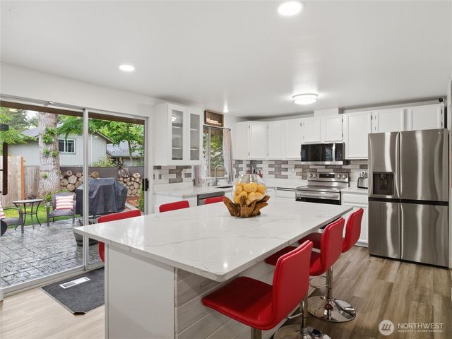 26223 189th Place SE, Covington, WA 98042