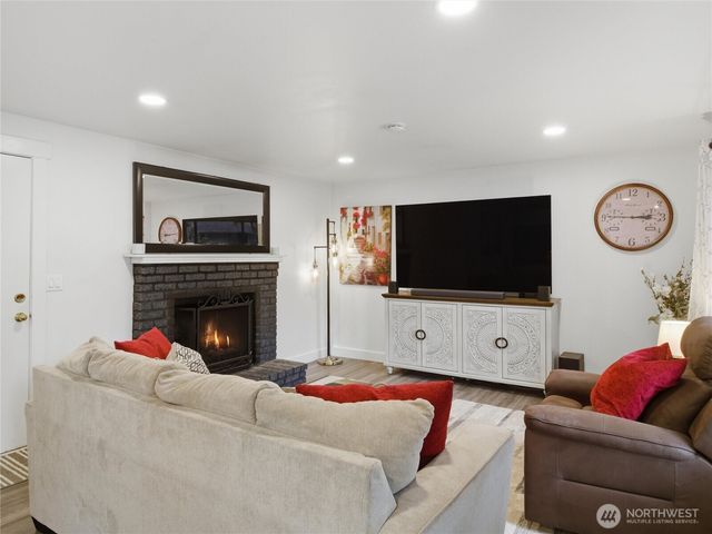26223 189th Place SE, Covington, WA 98042