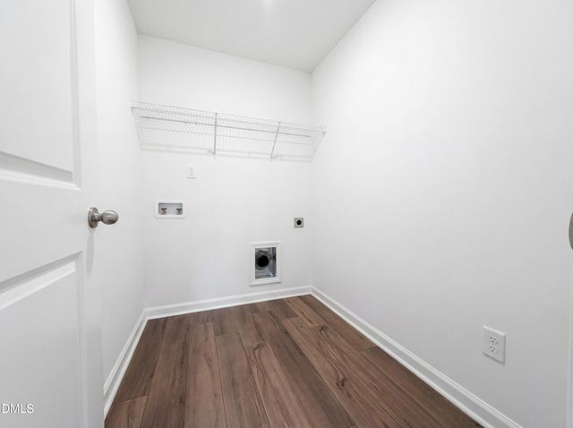 1717 Willow Landing Way, Willow Spring, NC 27592