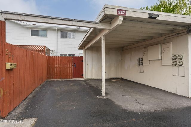 227 Smithridge Park, Reno, NV 89502