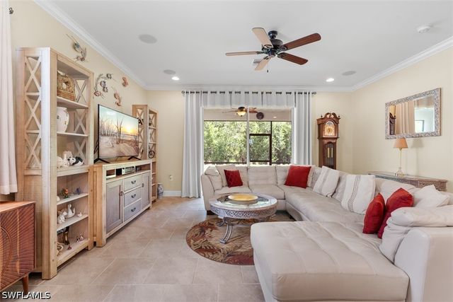 3865 Helmsman DR, Naples, FL 34120