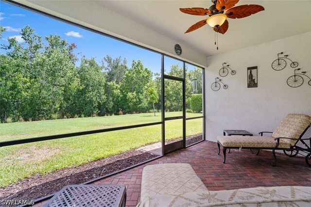 3865 Helmsman DR, Naples, FL 34120