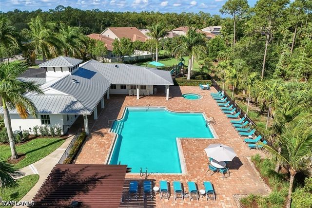 3865 Helmsman DR, Naples, FL 34120