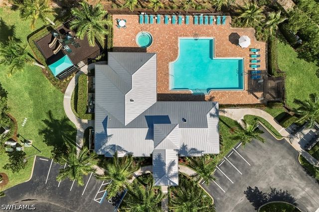 3865 Helmsman DR, Naples, FL 34120