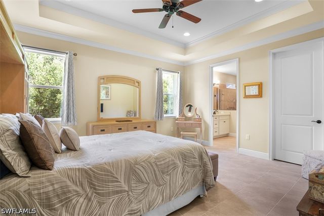 3865 Helmsman DR, Naples, FL 34120