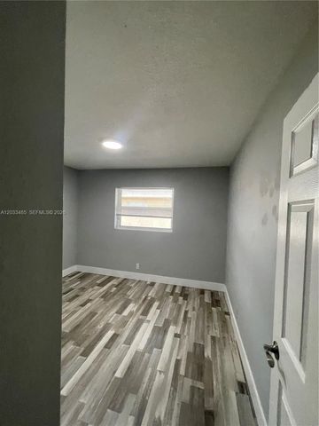 1532 SW 5th Place D, Fort Lauderdale, FL 33312
