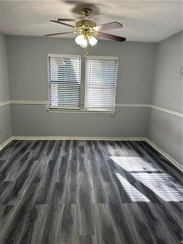 5277 Rosestone NW Drive, Lilburn, GA 30047