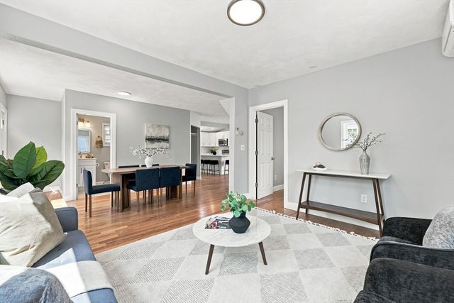 25 Leland St, Malden, MA 02148