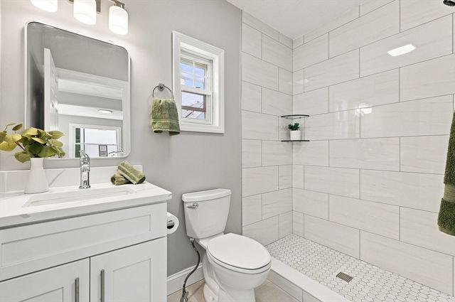 25 Leland St, Malden, MA 02148