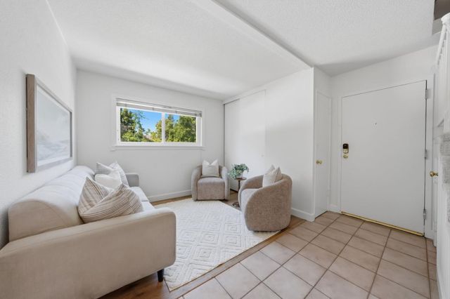 701 N Rengstorff Avenue 6, Mountain View, CA 94043