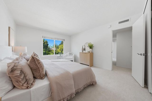 701 N Rengstorff Avenue 6, Mountain View, CA 94043