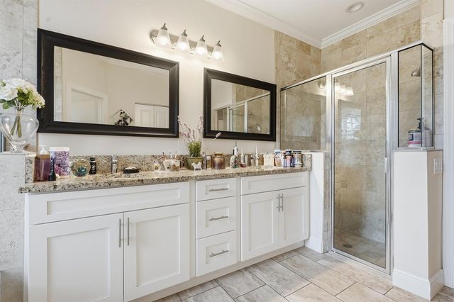 6988 NW Hartney Way, Port St. Lucie, FL 34983