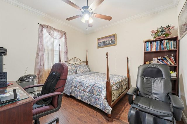 6988 NW Hartney Way, Port St. Lucie, FL 34983