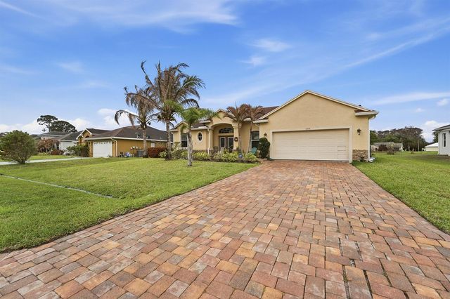 6988 NW Hartney Way, Port St. Lucie, FL 34983