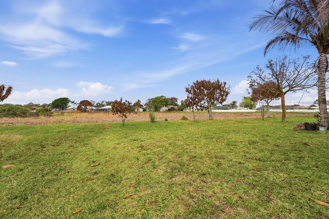 6988 NW Hartney Way, Port St. Lucie, FL 34983