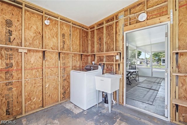 293 Edwardo AVE, Fort Myers, FL 33905