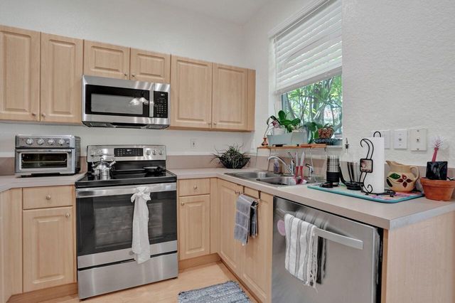 11646 NW 47th Drive, Coral Springs, FL 33076