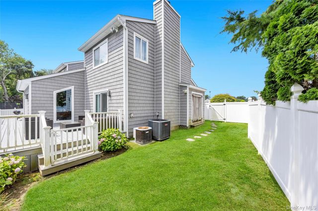 859 Pine Avenue, West Islip, NY 11795