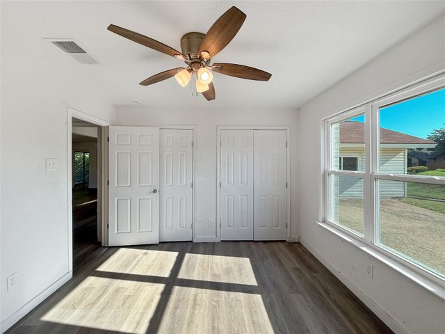 3549 Rio Grande Circle, Dallas, TX 75233