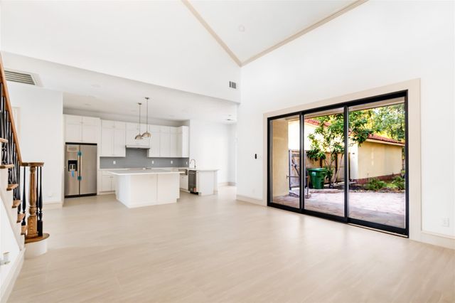 1207 Vista Del Lago Drive, Huffman, TX 77336