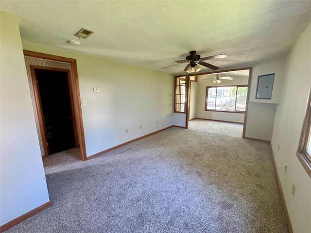 1800 CENTER Street, Erie, PA 16510