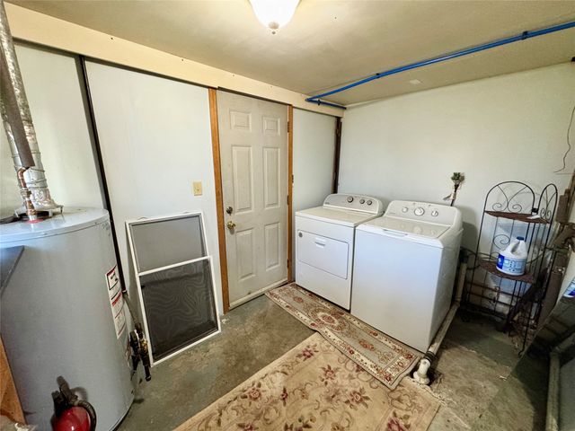 1800 CENTER Street, Erie, PA 16510