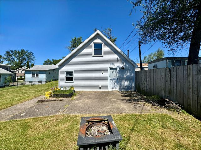 1800 CENTER Street, Erie, PA 16510