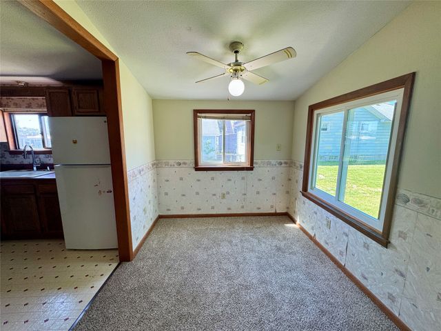 1800 CENTER Street, Erie, PA 16510