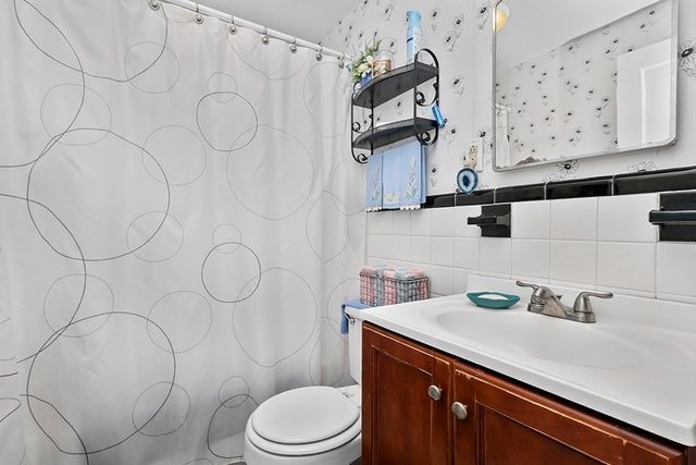 38 Barbara Rd, Newton, MA 02465