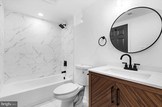 203 WALTON AVE, Baltimore, MD 21225