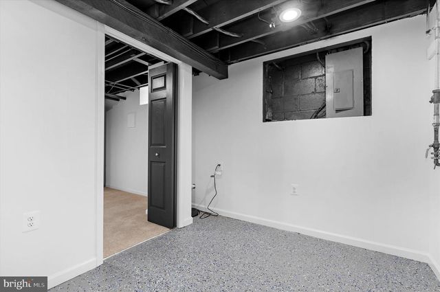 203 WALTON AVE, Baltimore, MD 21225
