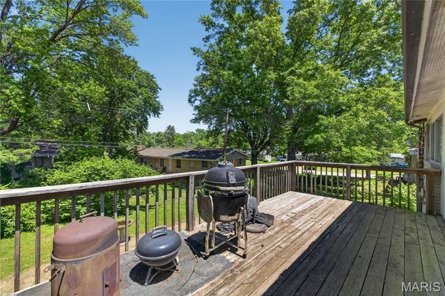 2629 Netherton Drive, St Louis, MO 63136