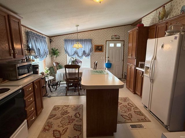 1305 N Canal Street, Mount Vernon, IN 47620
