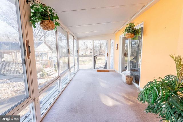 513 EGGERTS CROSSING RD, Ewing, NJ 08638